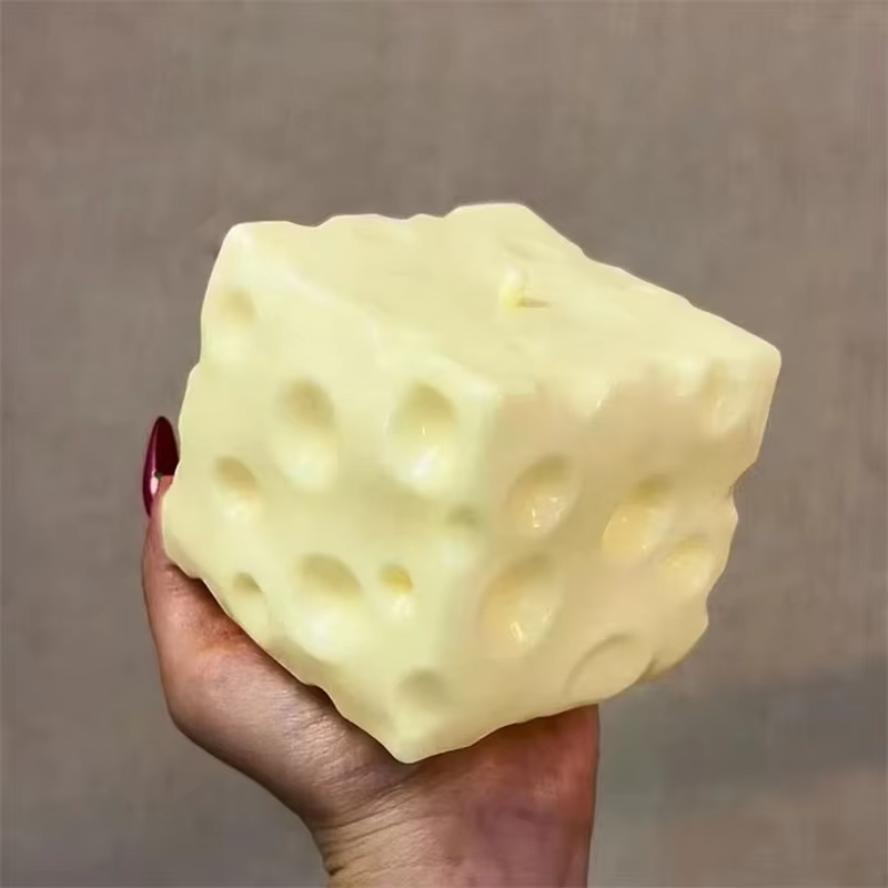 كرة ضغط على شكل مكعب جبن طابا  - مراجعة Party Games For Adults وسعره