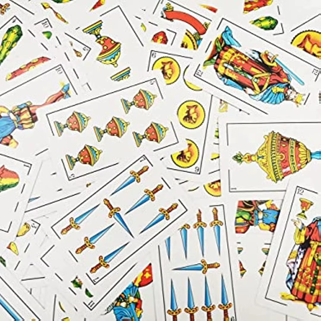 مجموعة واحدة من أوراق اللعب ال - مراجعة Party Games In Spanish وسعره